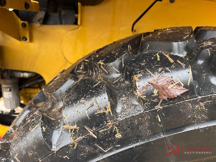 caterpillar-926-image-14