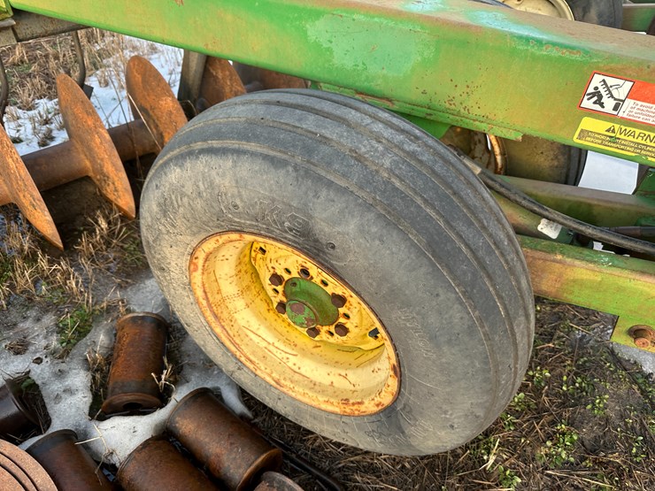 john-deere-630-image-14