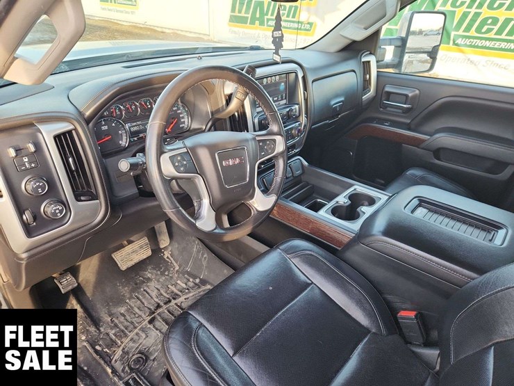 2019-gmc-sierra-2500hd-image-17