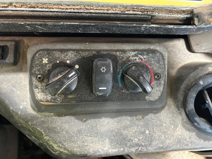 2017-caterpillar-304e2-cr-image-25