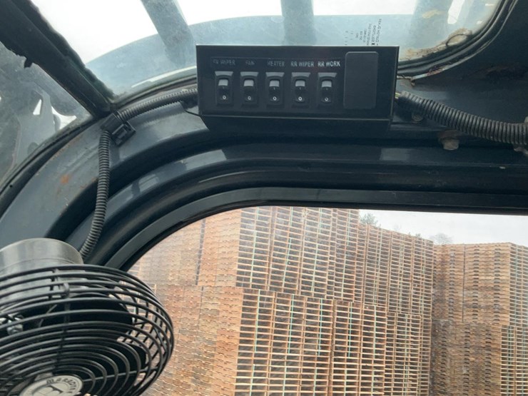 2018-toyota-8fdu25-image-18