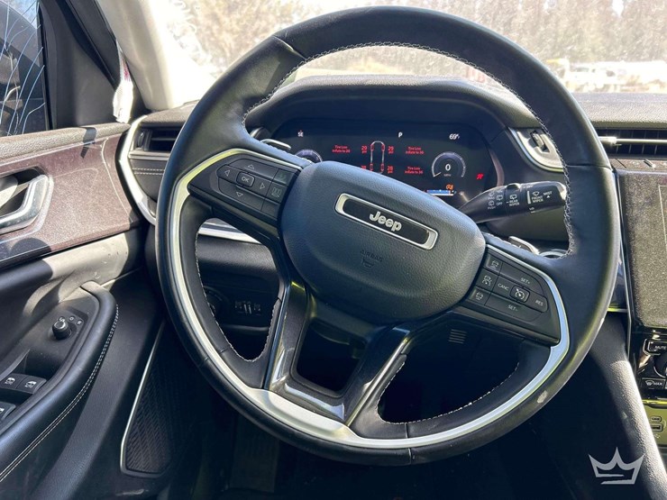 2022-jeep-grand-cherokee-image-13