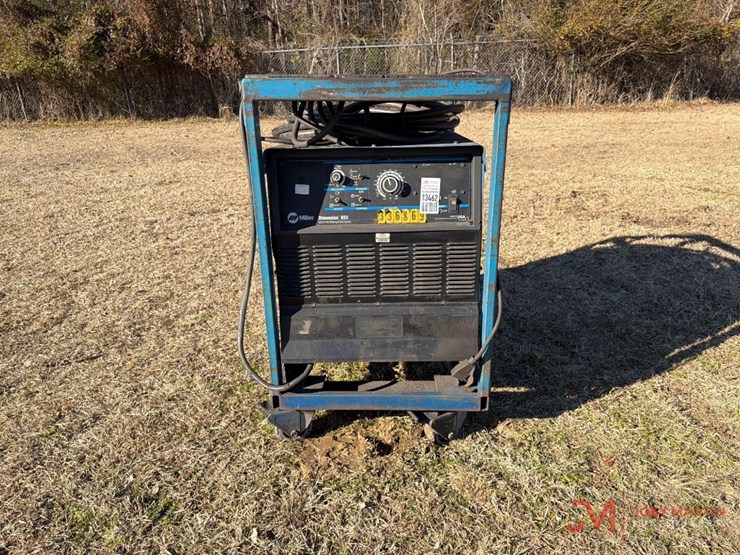 miller-dimension-652-electric-welder-image-5