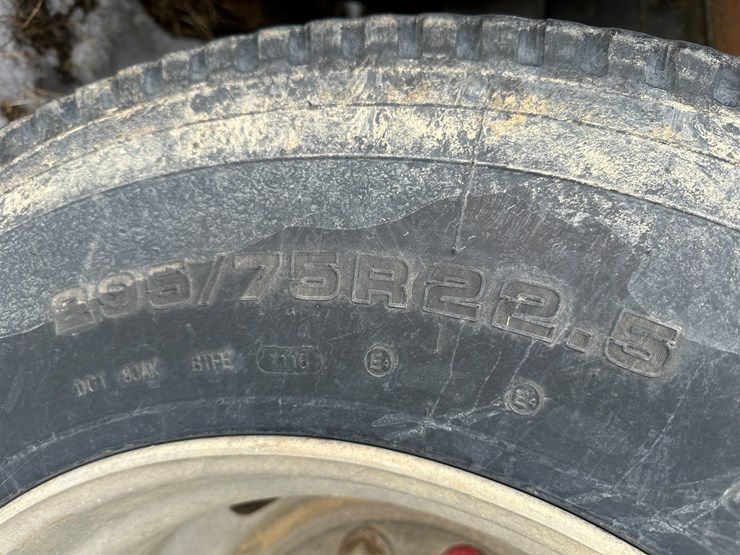 2001-international-2001-image-5