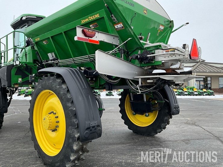 2023-john-deere-400r-image-20