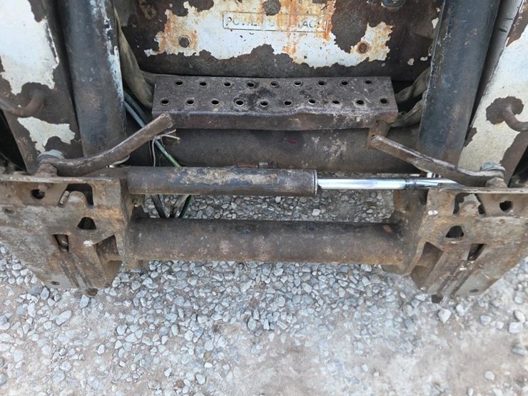 2007-bobcat-s300-image-18