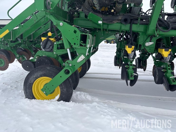 2020-john-deere-1795-image-26