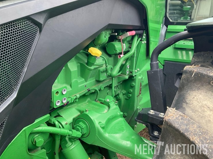 2023-john-deere-8r-370-image-12