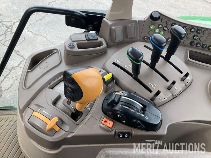 2021-john-deere-6110m-image-50