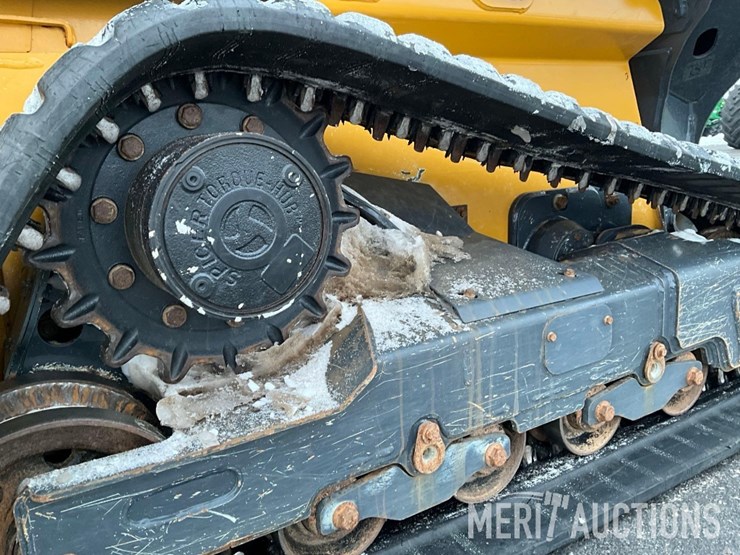 2023-deere-333g-image-18