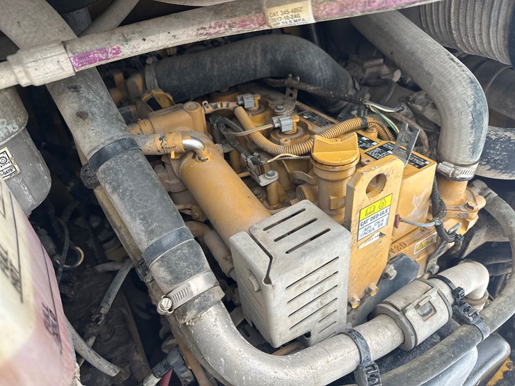 caterpillar-242d-image-42