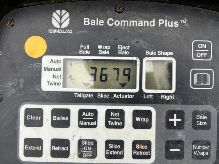 new-holland-br7060-image-21