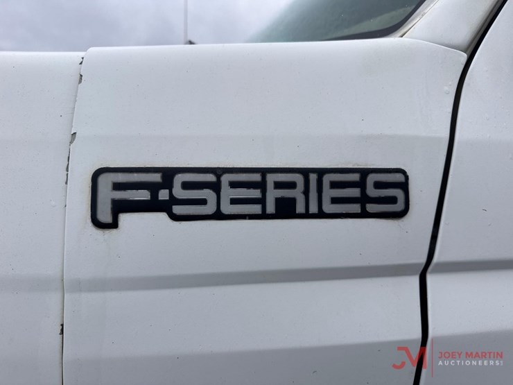 1998-ford-f-series-service-truck-image-8