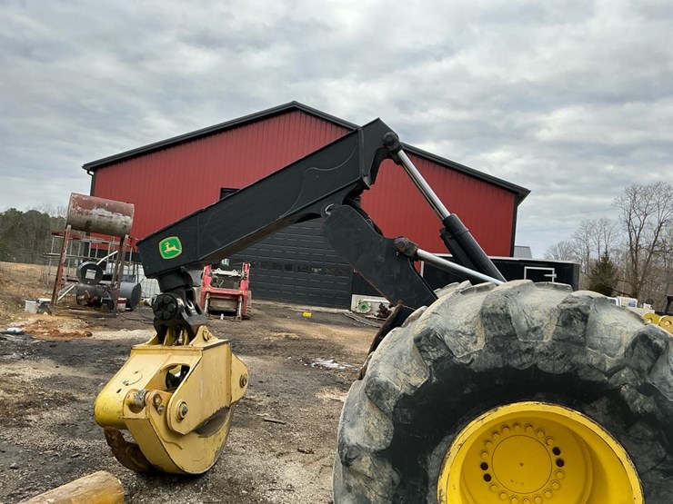 2010-deere-648h-image-33