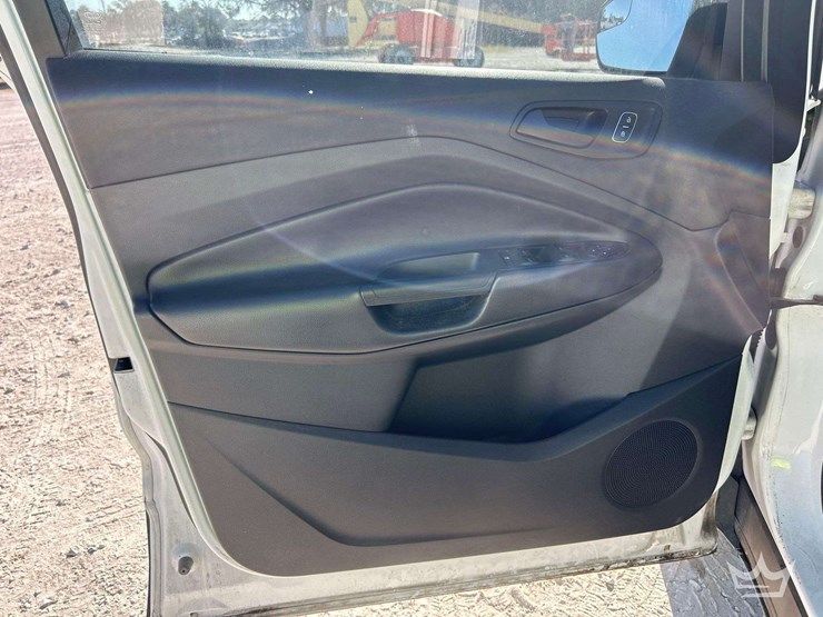 2017-ford-escape-image-11