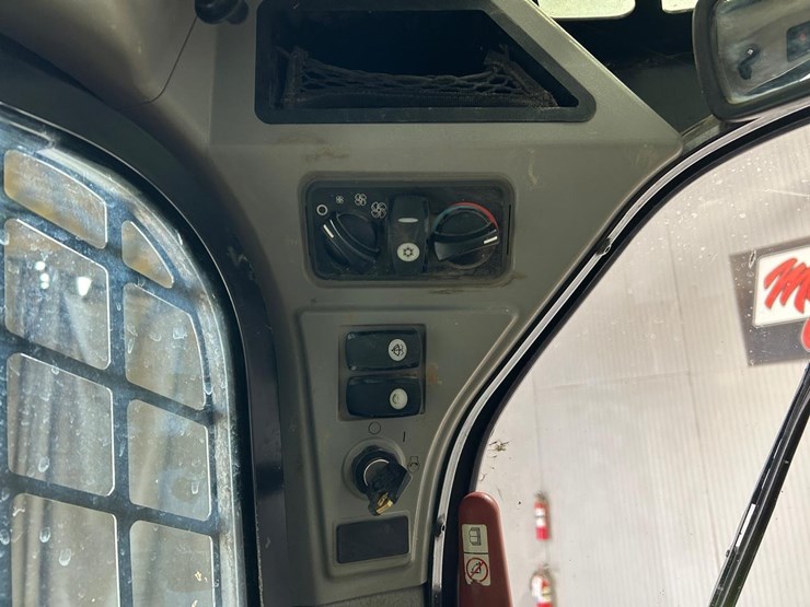 caterpillar-279d-image-26