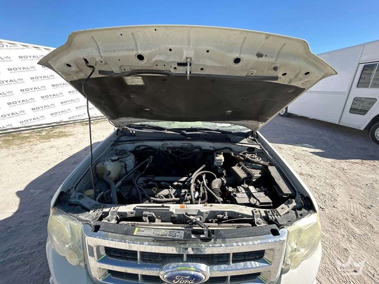 2012-ford-escape-image-7