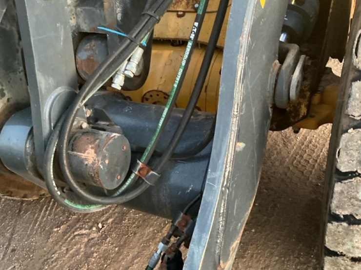 2009-deere-544k-image-35