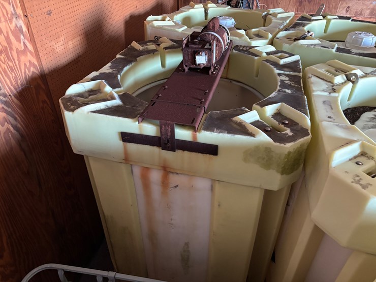 #436-•-330-gal-spider-tank-image-1