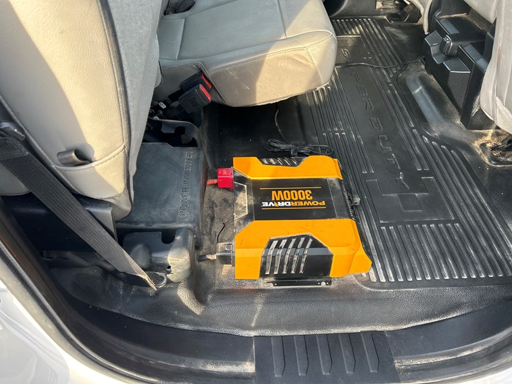 2021-ford-f550-image-64