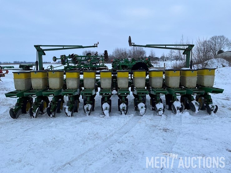 john-deere-7000-image-4