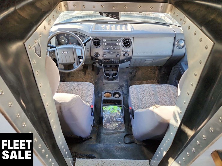 2012-ford-f550-image-32