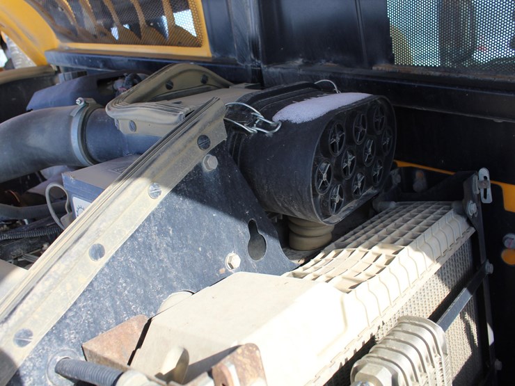 2013-jcb-510-56-image-28