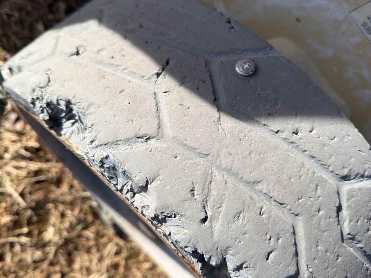 2015-jlg-3246es-image-10