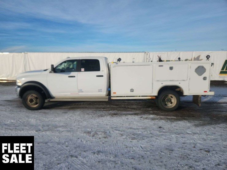 2018-ram-5500-slt-image-6