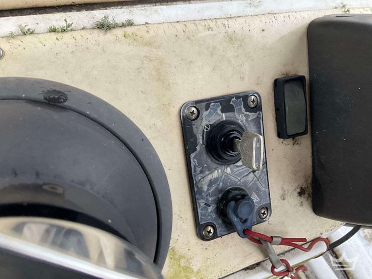 2005-nautica-international-rib-image-16