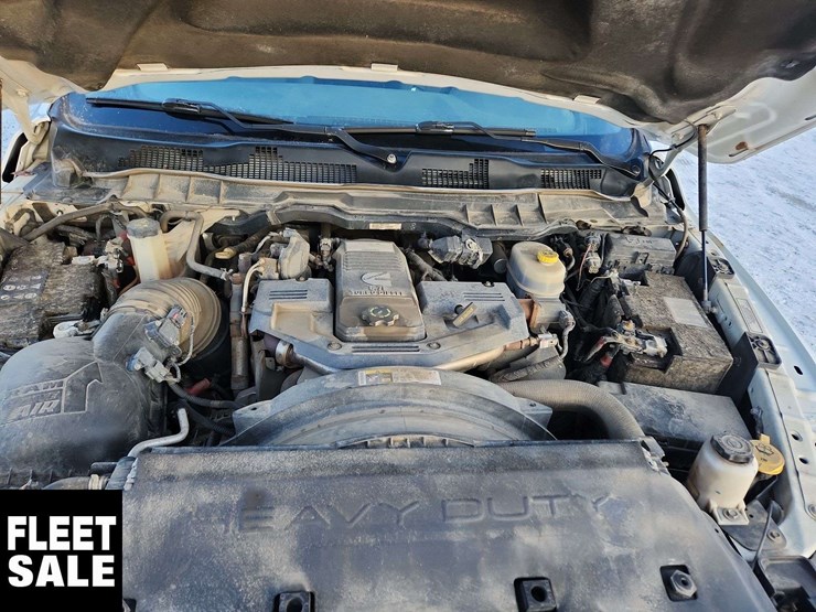 2018-dodge-3500-image-29