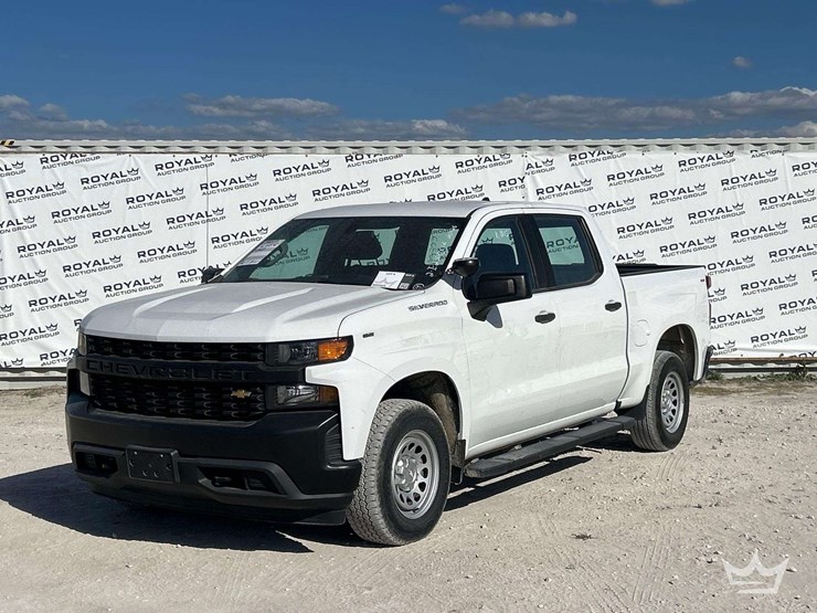 2021-chevrolet-silverado-1500-image-1