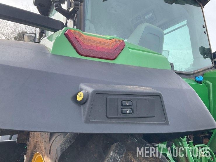 2024-john-deere-8r-410-image-33