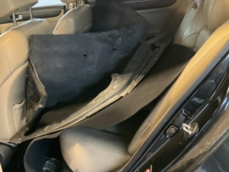 2012-hyundai-genesis-sdn-image-27