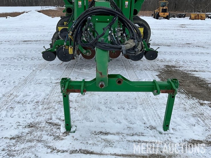 2016-john-deere-1795-image-31