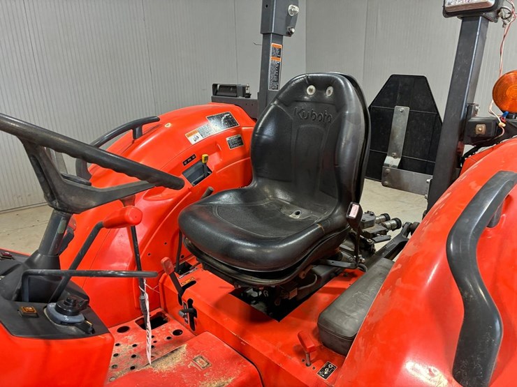 2016-kubota-m5660-image-19