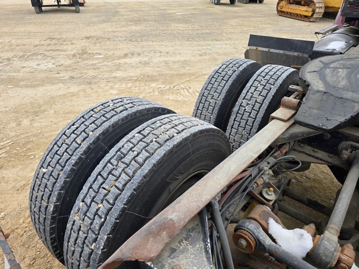 1989-kenworth-t800-image-9