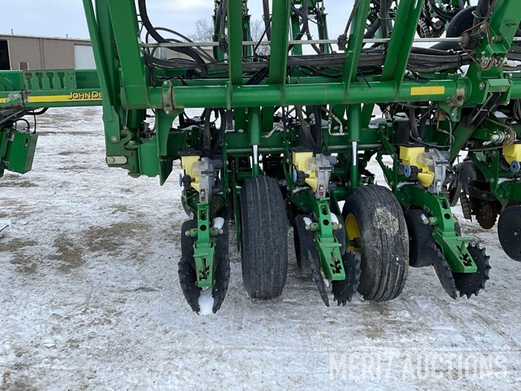 2012-john-deere-1790-image-14