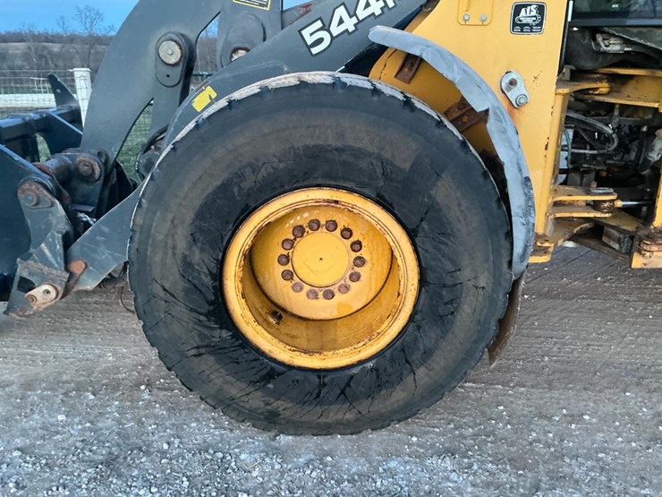 2009-deere-544k-image-45