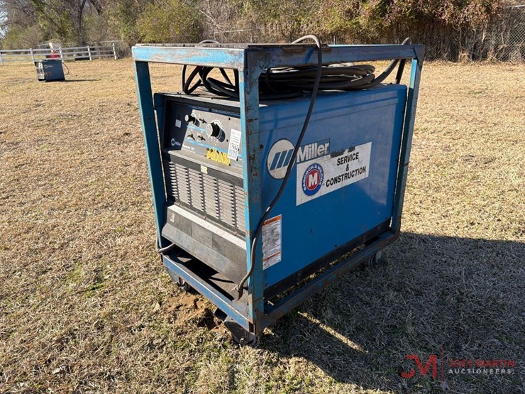 miller-dimension-652-electric-welder-image-4