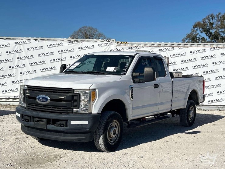 2017-ford-f250-image-1