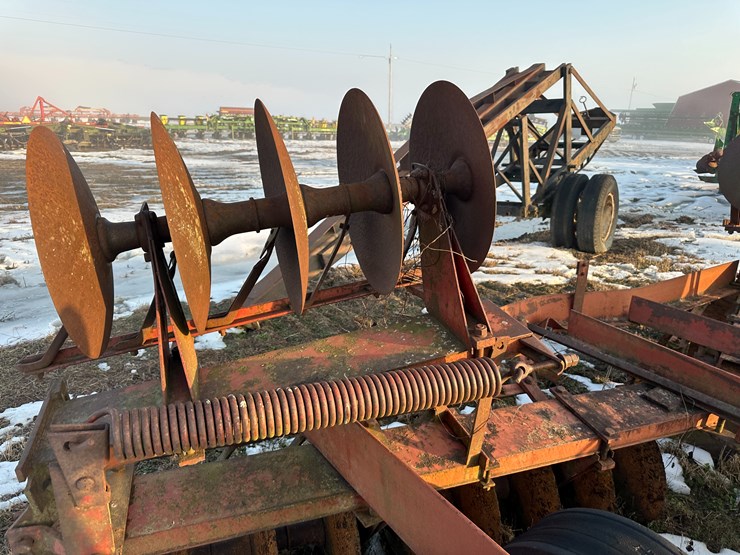 international-20-image-37