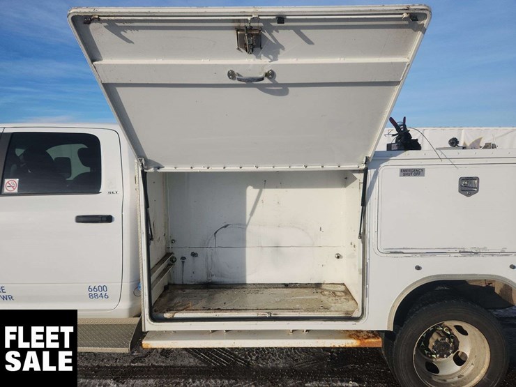 2018-ram-5500-slt-image-27