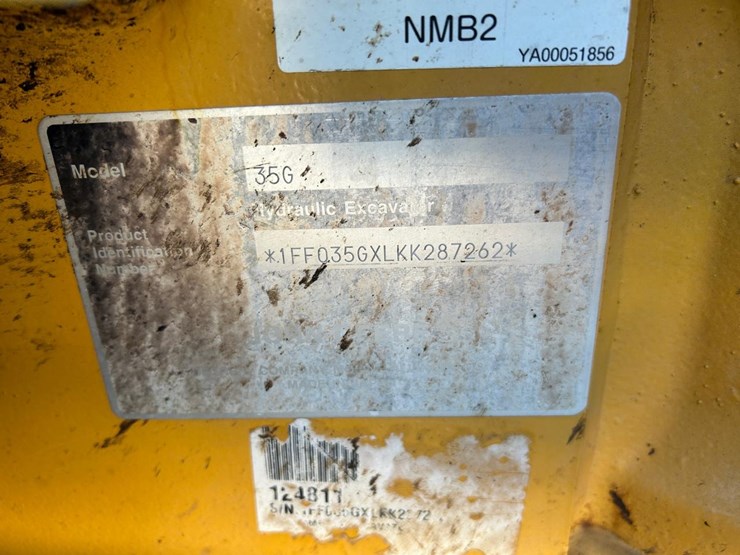 2019-deere-35g-image-26