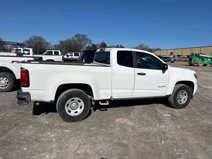 2016-chevrolet-colorado-image-2