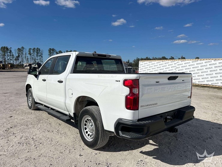 2021-chevrolet-silverado-1500-image-4