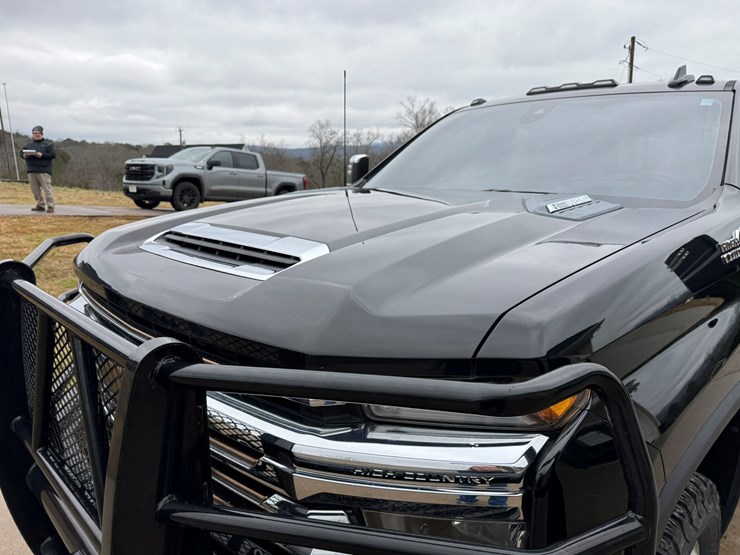 2021-chevrolet-3500hd-image-9
