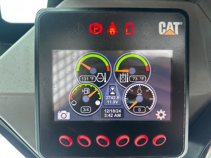 caterpillar-242d-image-39