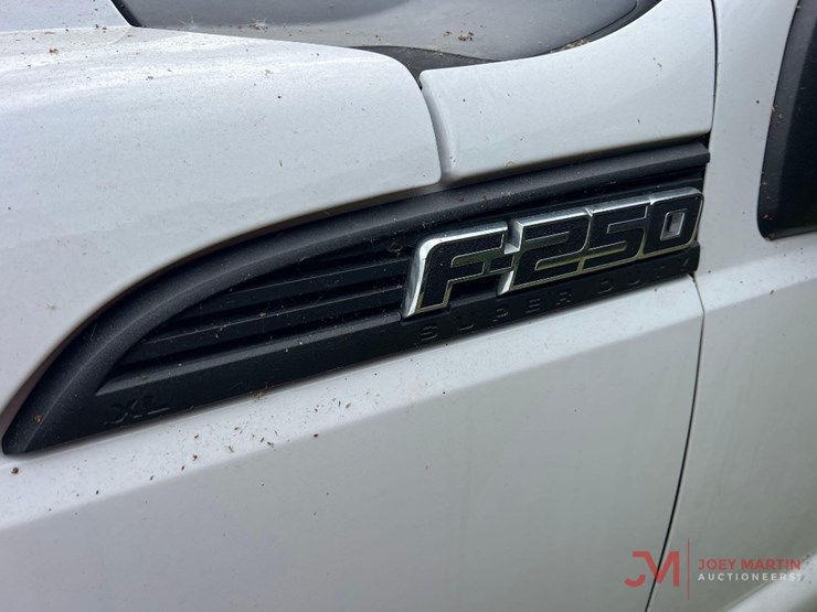 2016-ford-f250-xl-image-7