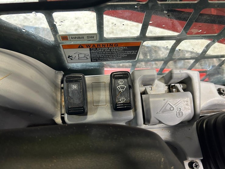 2022-kubota-svl75-2-image-25